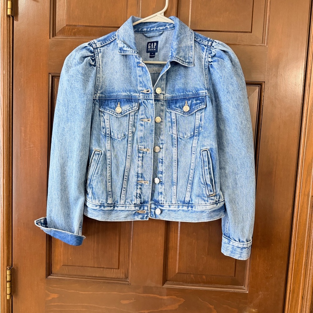 GAP Women's Classic Blue Jean Jacket